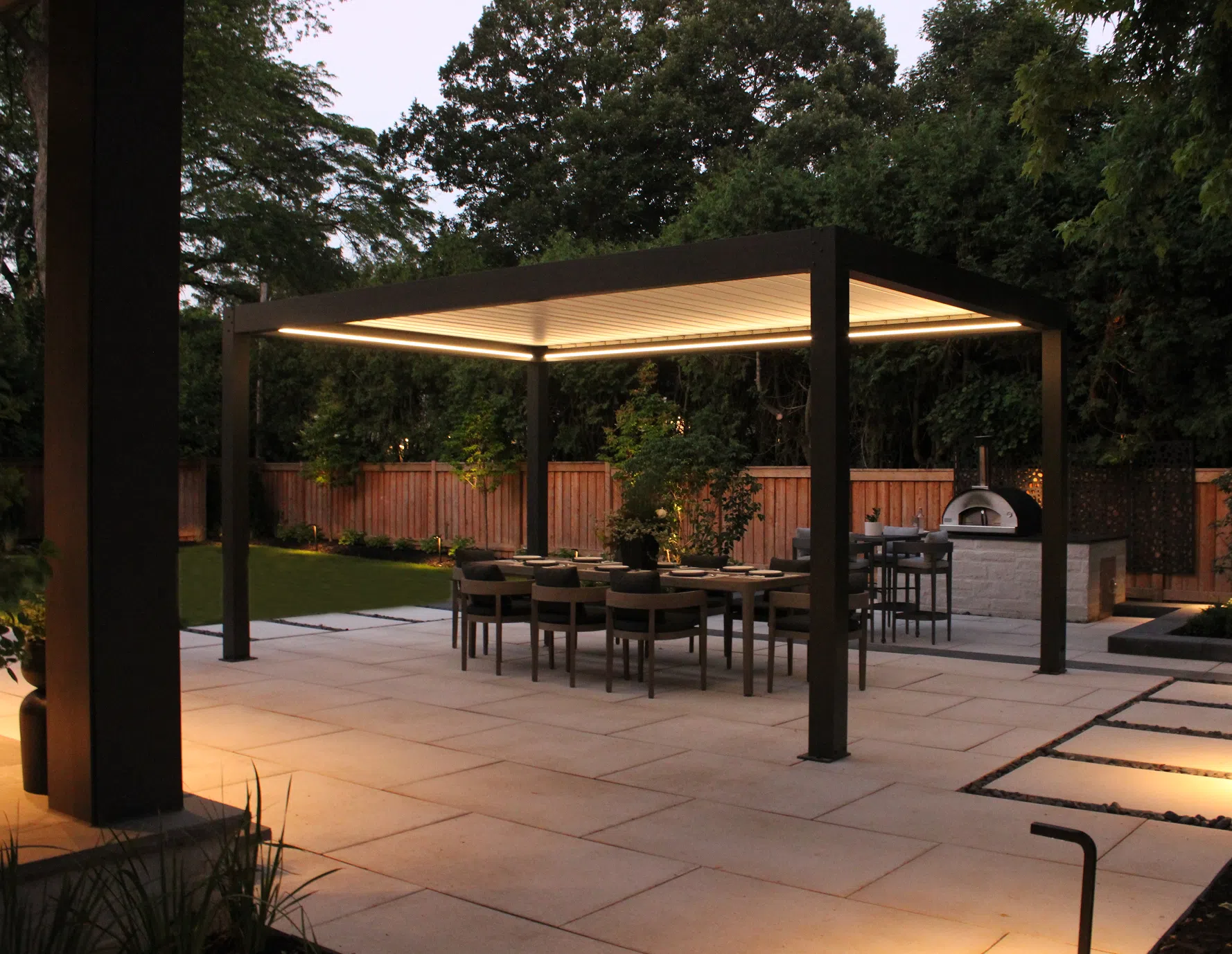 north-shore-landscape-home-built-to-last